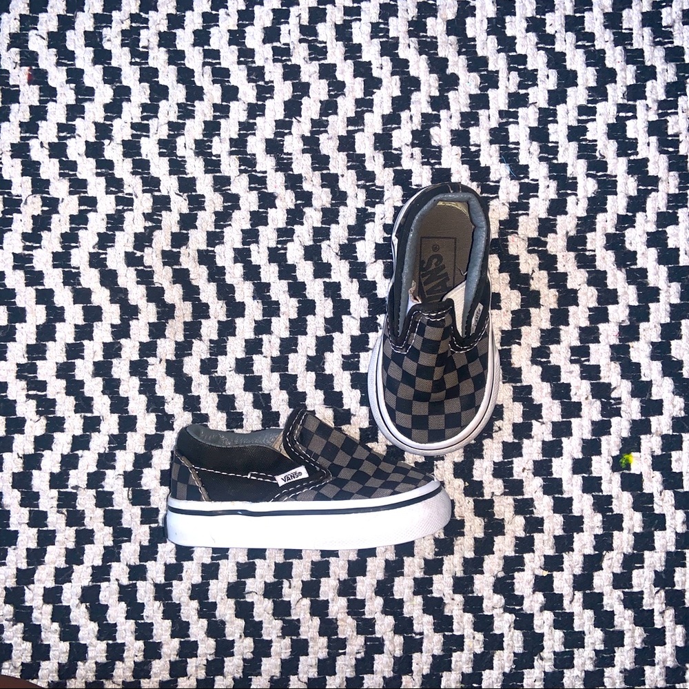Black/Gray Checkered Classic Slip-On Vans (Infant)